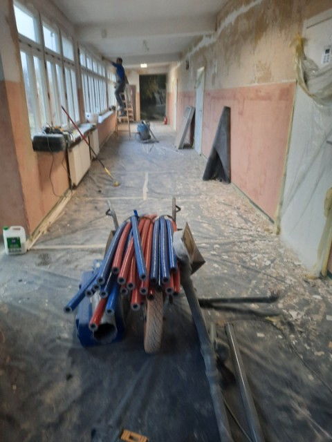 dolny korytarz w trakcie remontu