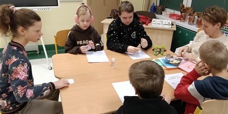 JAK POWSTAJE KSIĄŻKA?