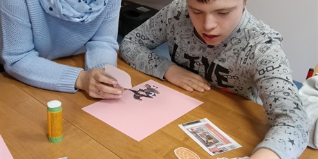 LITERA "CZ" i "C" - BOHATERKAMI KSIĄŻKI DO CZYTANIA UCZESTNICZĄCEGO