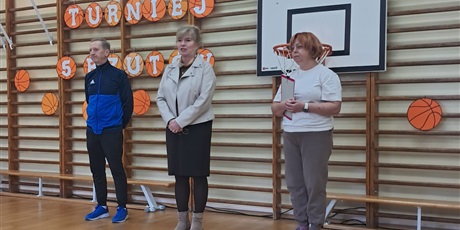 TURNIEJ 5-CIU RZUTÓW DO KOSZA