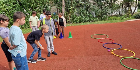 ZAJĘCIA RUCHOWE W ŚWIETLICY SZKOLNEJ